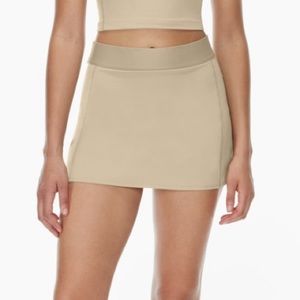 TnaSLICK™ Court Micro Skirt